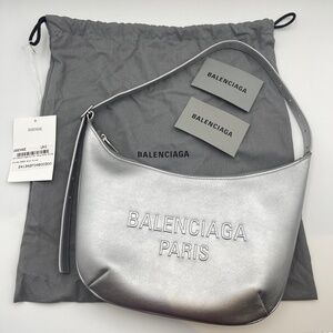BALENCIAGA Silver Metallic calfskin Leather Mary-Kate Shoulder sling hobo Bag